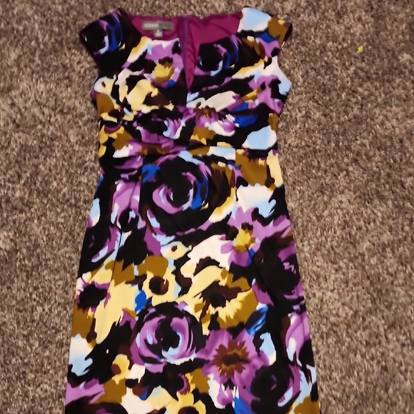 Donna Ricco Dresses & Skirts - Donna Ricco Purple and Yellow Flutter Sleeve Sheath Dress